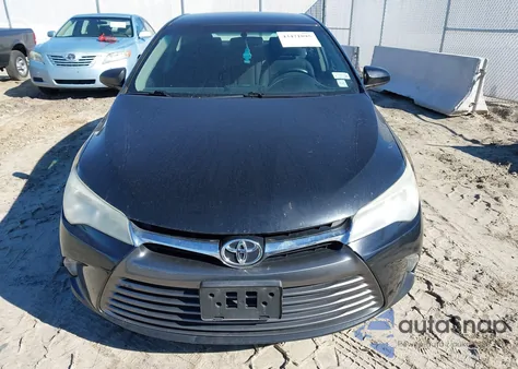 2015 Toyota Camry Le z USA, uszkodzony, nr VIN 4T4BF1FK0FR490321